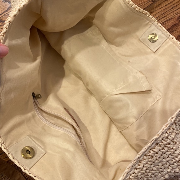 Beach tote- straw - Picture 3 of 9